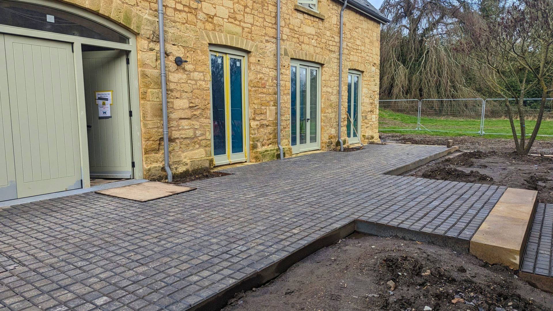 dorset-cottages-garden-installation